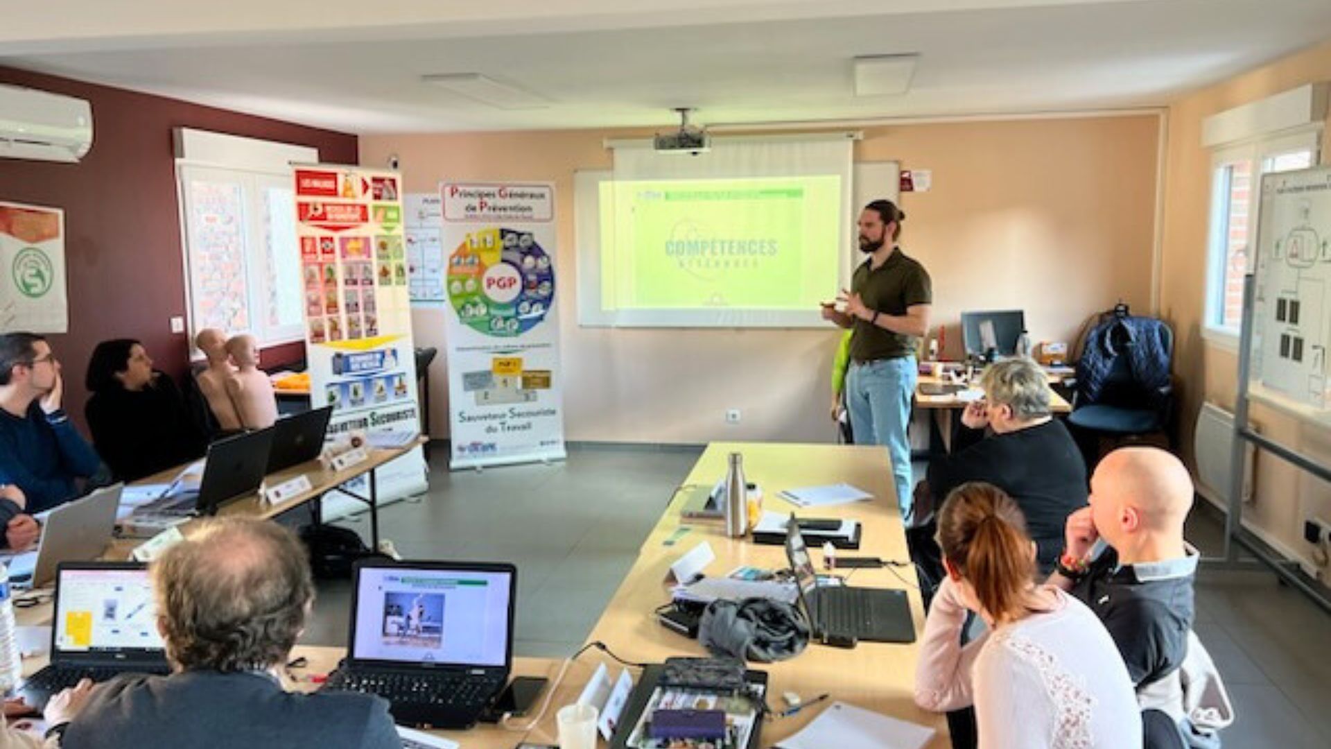 Devenir formateur SST - Icone Graphic